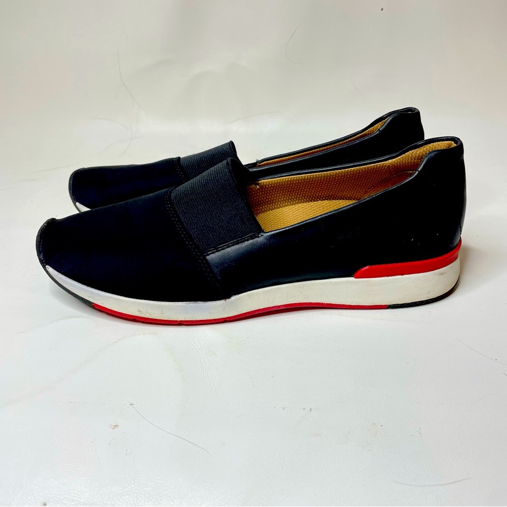 Vionic Cameo Slip On Sneakers Black 10010028 size 10 walking shoes